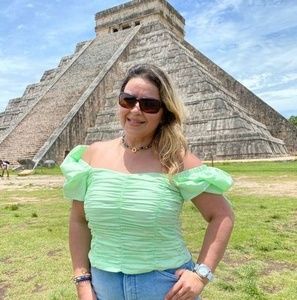 Meet your Posher, Denise